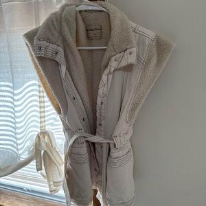 We The Free Cream Sherpa-Lined Sleeveless Vest